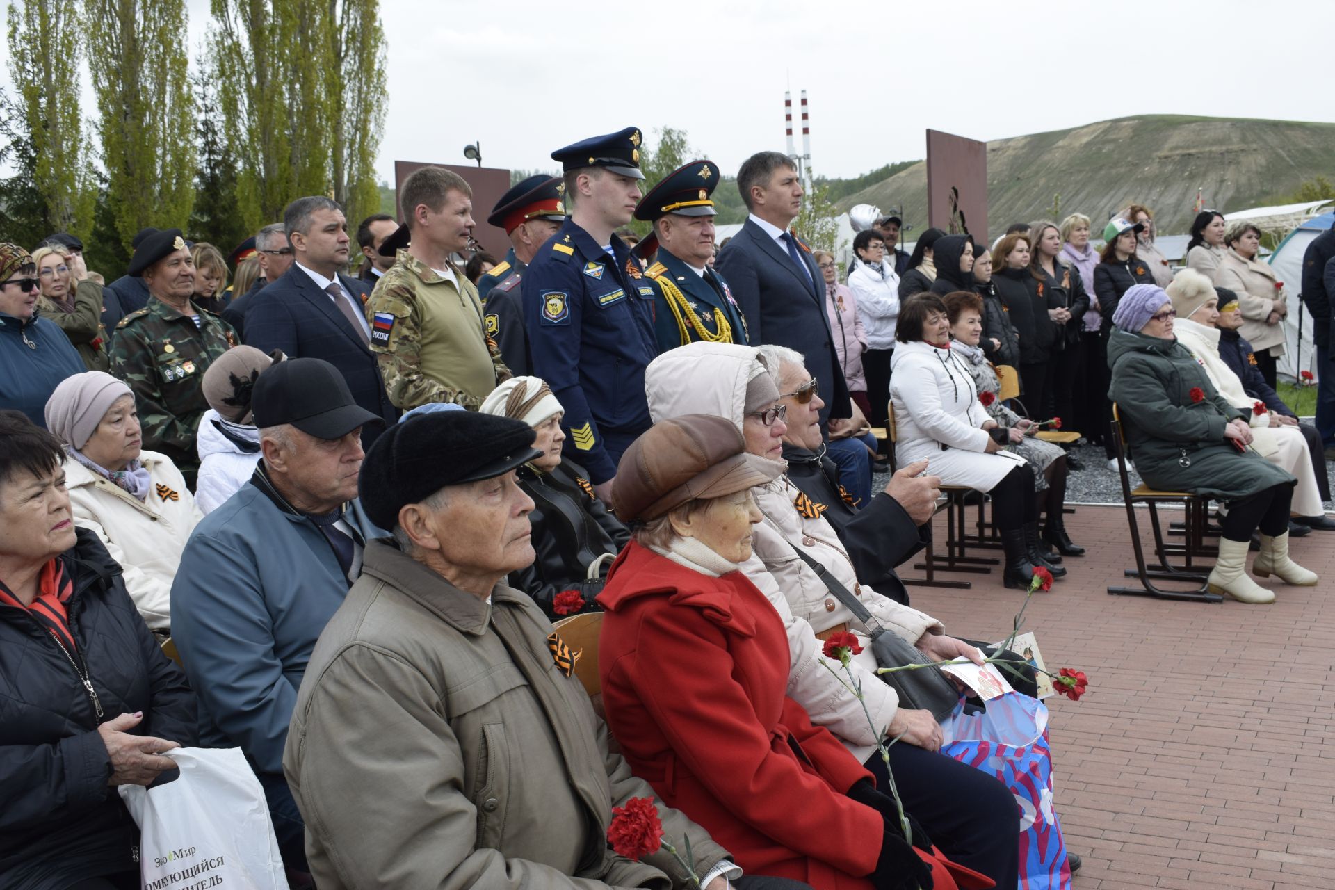 В Бавлах прошел митинг в честь годовщины победы в Великой Отечественной войне