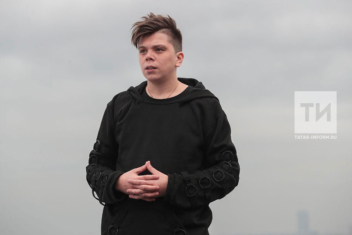 Элвин Грей рассказал об алкогольной зависимости