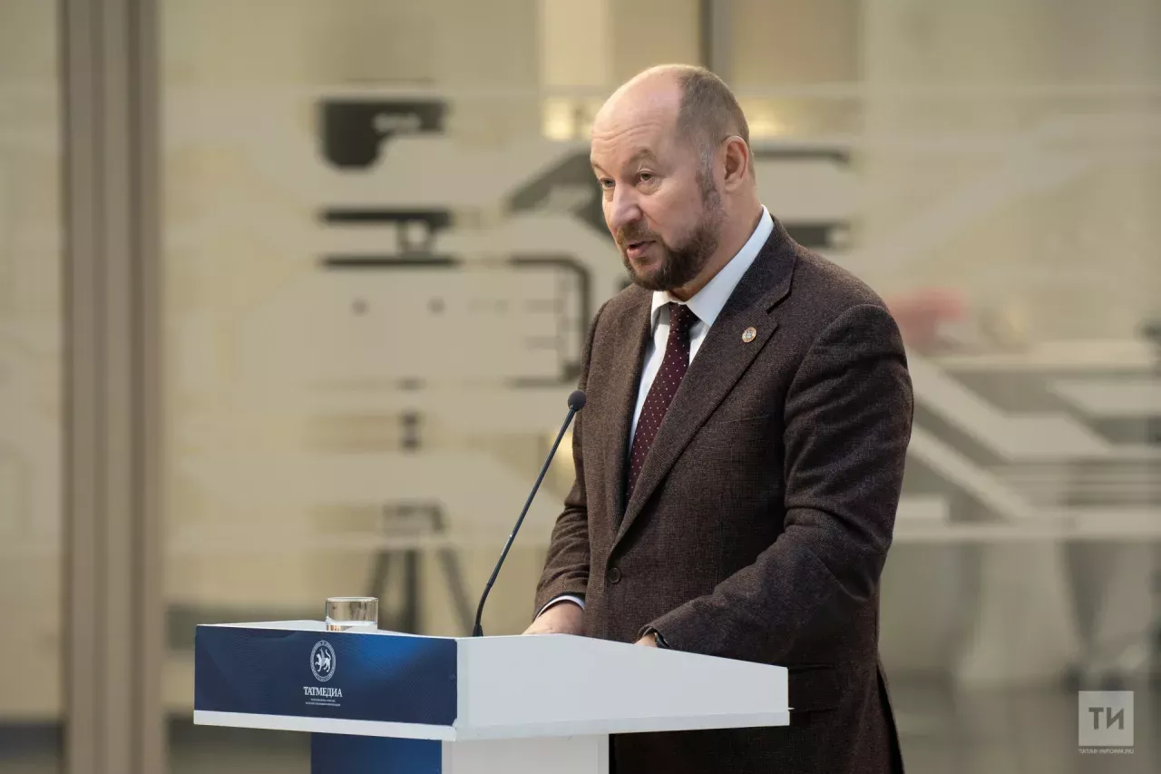 Руководитель Администрации Раиса РТ Асгат Сафаров предостерег от публикации видео с пролетами беспилотников