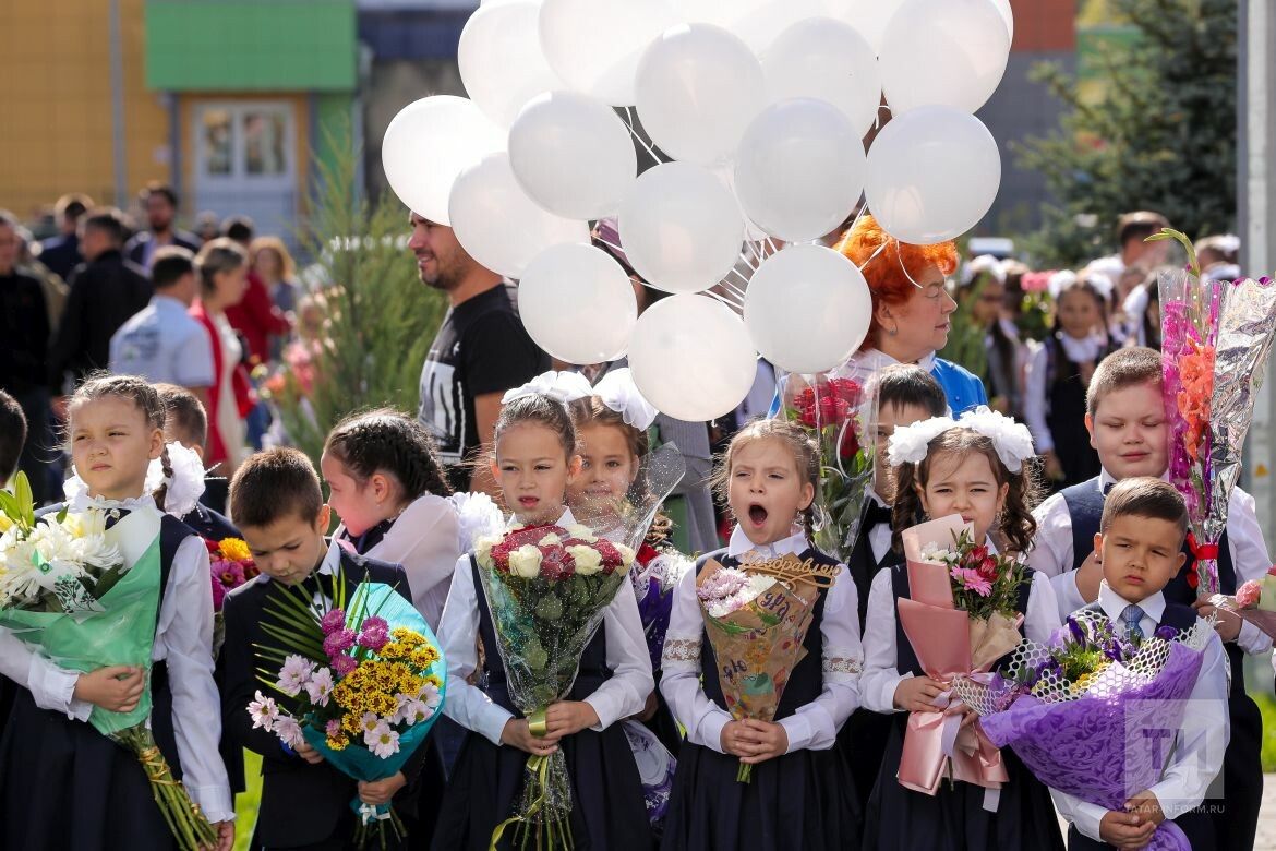 Как записать ребёнка в первый класс: порядок и сроки в Бавлах