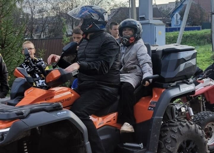 Бавлинских школьников научили обращаться с самоходной техникой