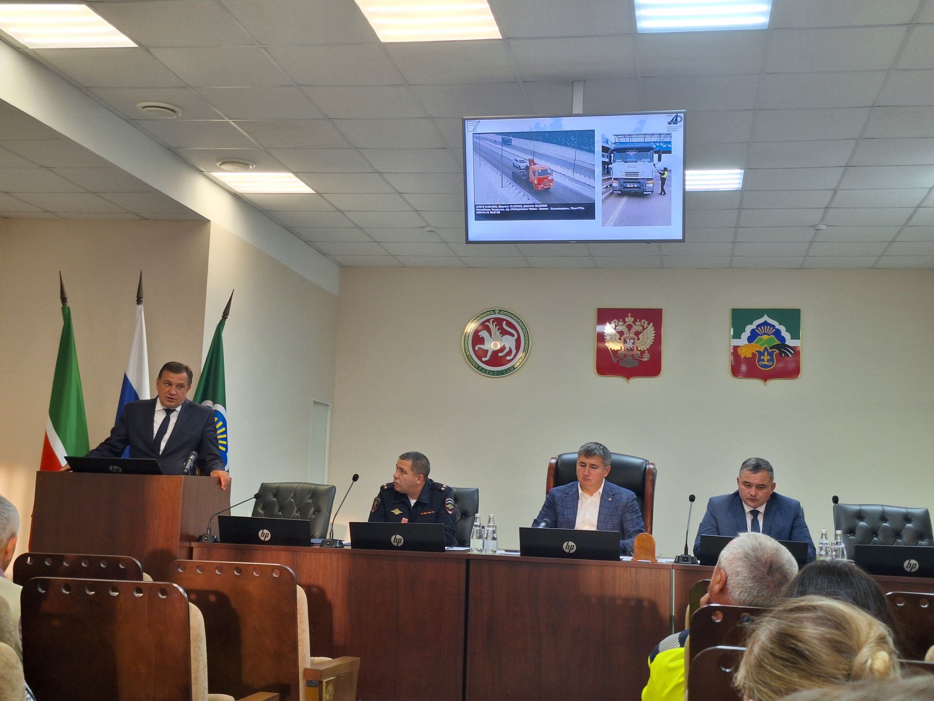 В Бавлах прошло заседание районной комиссии по БДД по итогам девяти месяцев текущего года