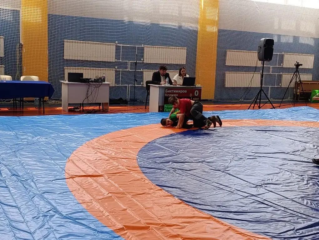 В Бавлах проходит республиканский фестиваль-конкурс по национальной борьбе куреш «Юные батыры»