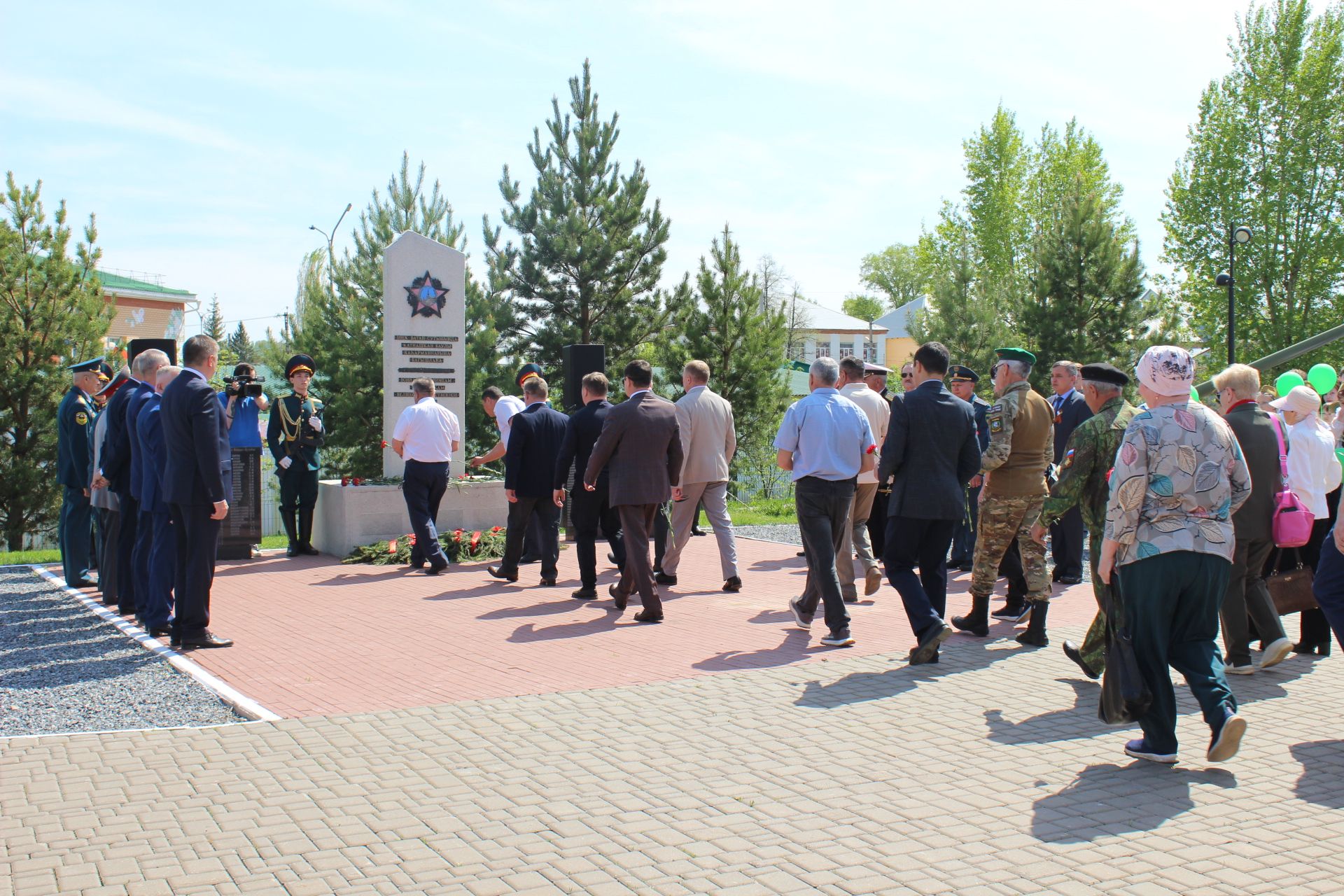 В парке «Ватан» прошёл митинг ко Дню Победы