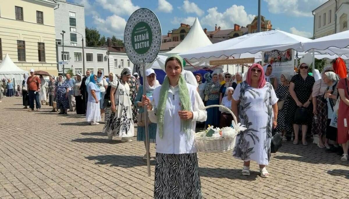Благотворительная акция «Белый цветок» прошла в Казани