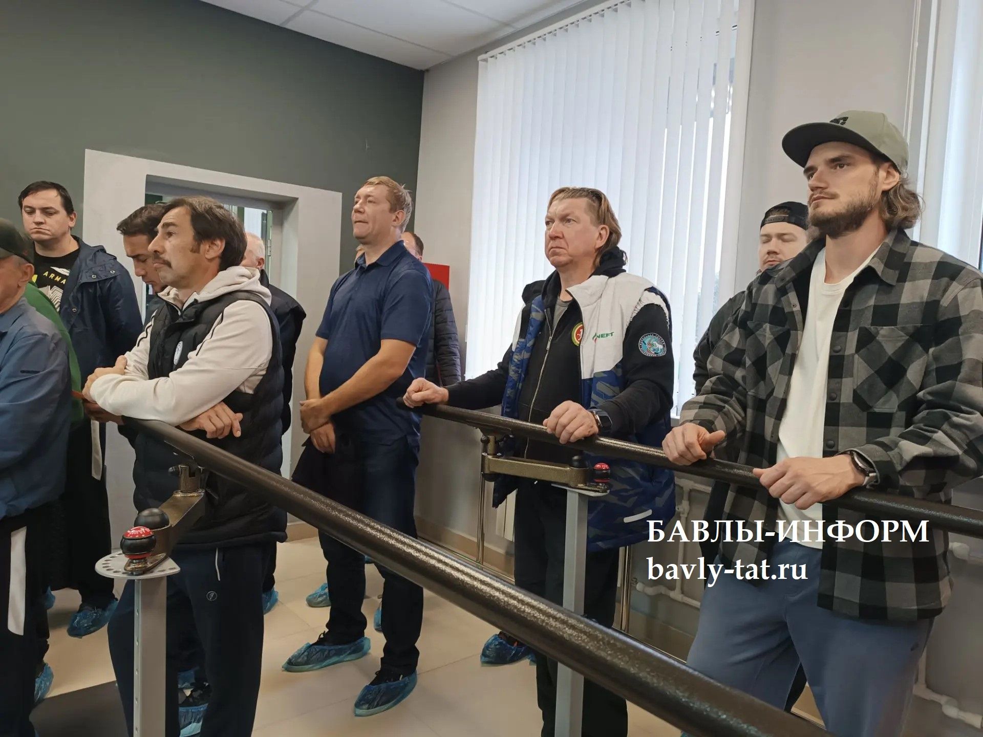 Бавлы встретили хоккейных легенд
