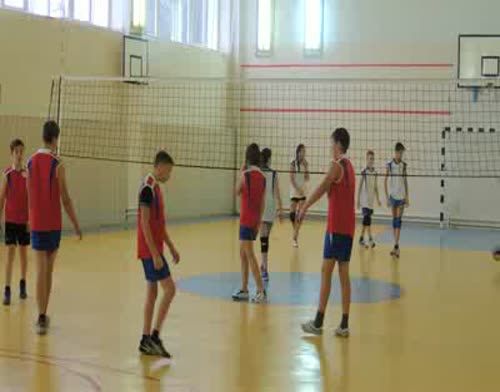 Бавлинские школьники поборолись за  звание лучшей волейбольной команды