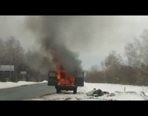 В Бавлинском районе сгорел УАЗик (видео+фото)