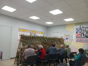 Сотрудники сельского Дома культуры Бавлинского района организовали акцию по плетению маскировочных сетей