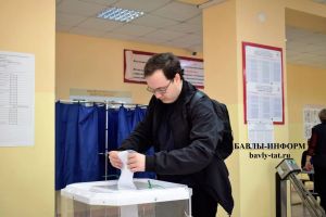Молодёжь активно голосует в Бавлах