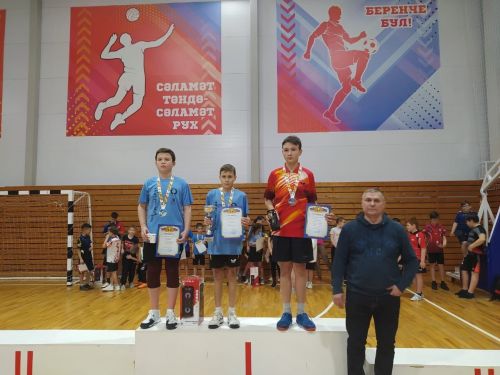 Бавлинские теннисисты вернулись с победами
