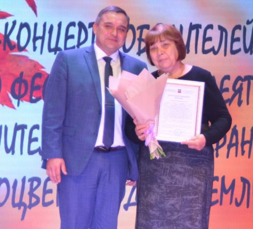 В Бавлах поздравили пожилых людей