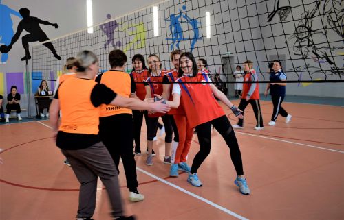 В Бавлах прошла финальная игра по волейболу среди педагогов