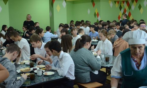 В бавлинских школах ученики обеспечены горячим питанием