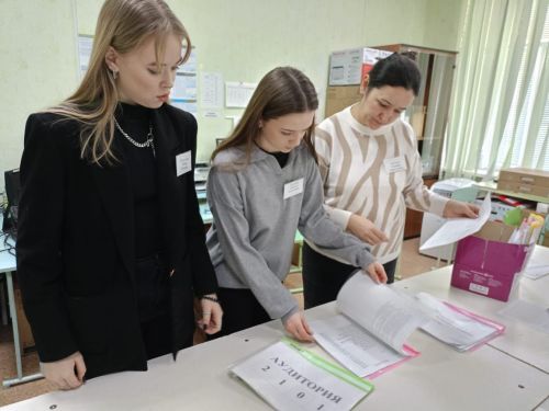 В Бавлах прошла акция «Всё решают только знания: разберём со специалистом!»