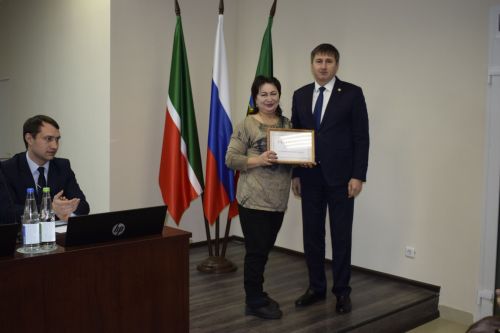 Бавлинские владельцы ЛПХ получили доильные аппараты