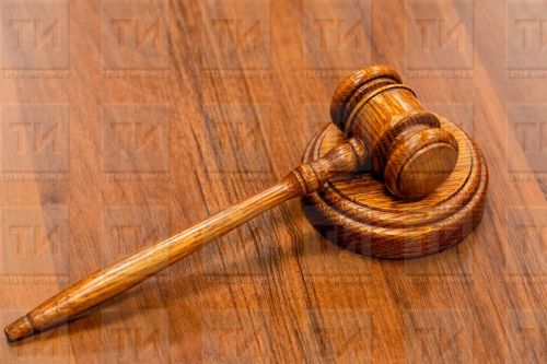 В РТ мужчина без ведома девушки-подростка выложил её фото в Сеть