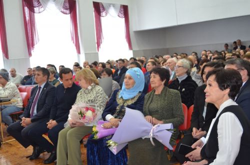 В старейшей школе Бавлов состоялась встреча выпускников