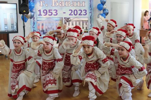 Вторая школа Бавлов отметила юбилей (фотогалерея)