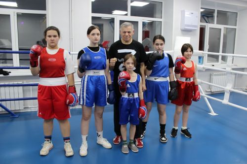 Женский бокс в Бавлах