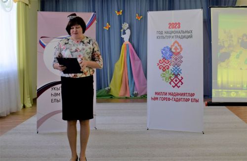 Баулының рус телле  тәрбиячеләре татарча да сөйләшә һәм эшли