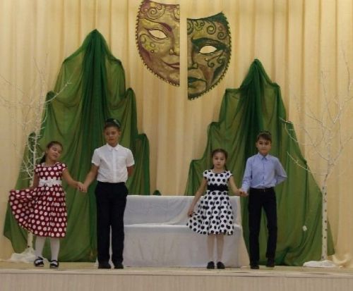 Кызылъярның кечкенә артистлары зур сәхнә турында хыяллана