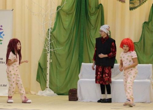 Кызылъярның кечкенә артистлары зур сәхнә турында хыяллана