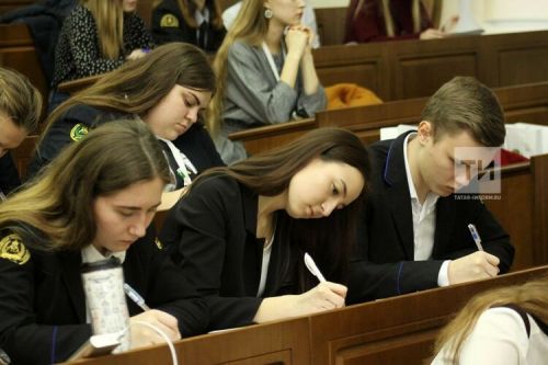 Минобрнауки РФ: вузы в регионах России получили более 73% бюджетных мест