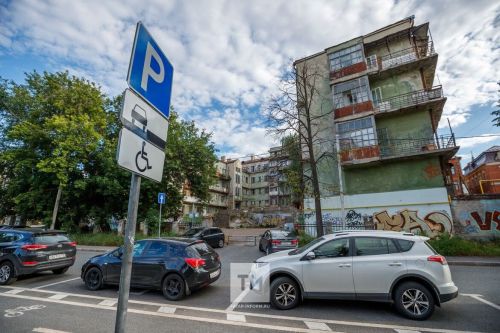 Прокуратурой выявлен недостаток в Татарстане парковочных мест для инвалидов