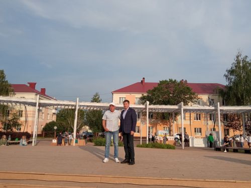 В Бавлах прошёл праздничный концерт в честь Дня российского предпринимательства