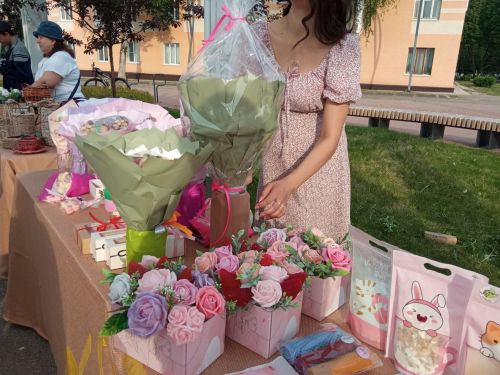 В Бавлах прошёл праздничный концерт в честь Дня российского предпринимательства