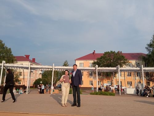 В Бавлах прошёл праздничный концерт в честь Дня российского предпринимательства