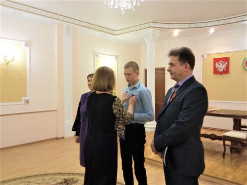 Юным бавлинцам вручили главный документ Российской Федерации – паспорт