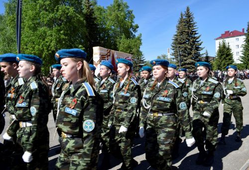 В Бавлах отмечают День Победы
