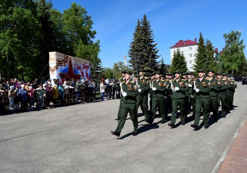 В Бавлах отмечают День Победы