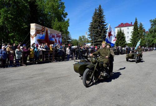 В Бавлах отмечают День Победы