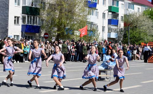 В Бавлах отмечают День Победы