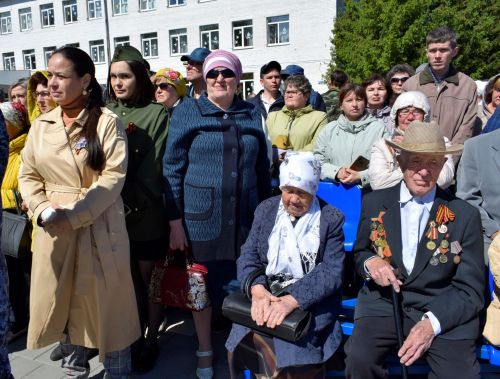 В Бавлах отмечают День Победы