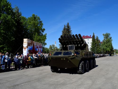 В Бавлах отмечают День Победы