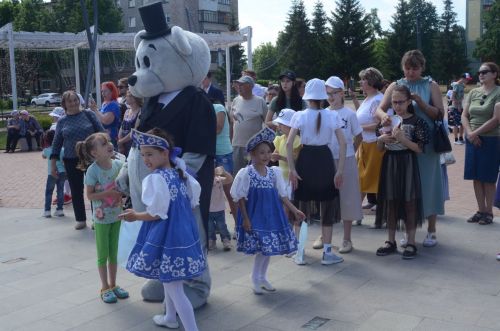Җәйнең беренче көне Баулы балалары өчен зур бәйрәм оештырдылар