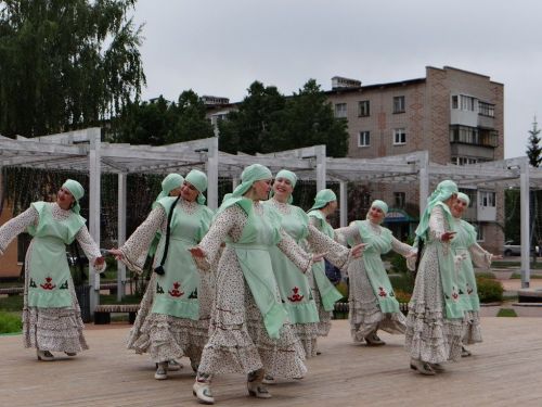 Патриотический флешмоб объединил бавлинцев в День России