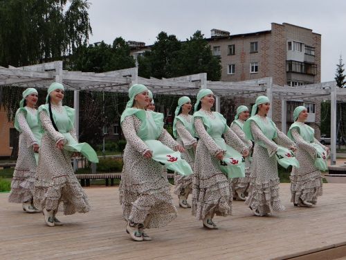 Патриотический флешмоб объединил бавлинцев в День России