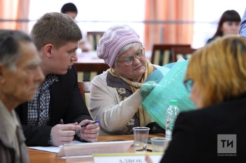 Опрос: большинство россиян прислушивается к мнению родителей