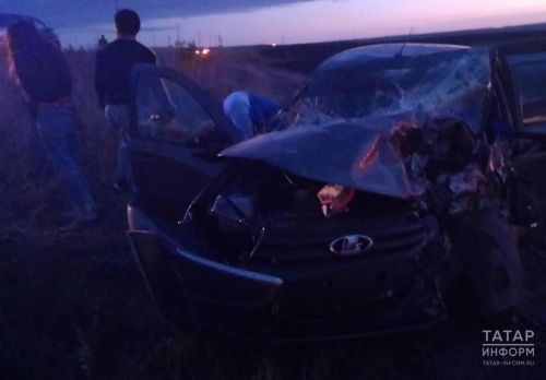 В результате столкновения двух авто в Лениногорске пострадали три человека