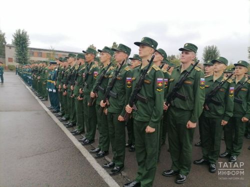 В Казани первокурсники танкового училища приняли присягу
