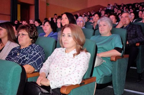 В Бавлах чествовали педагогов