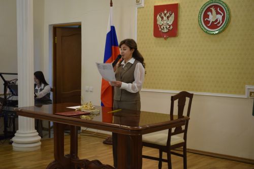 В день Конституции бавлинцы получили паспорта