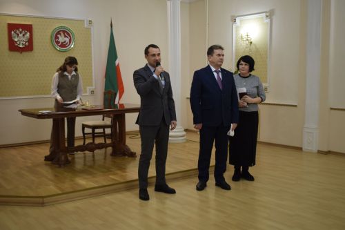 В день Конституции бавлинцы получили паспорта