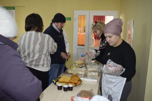 В день выборов в Кзыл- Ярском избирательном участке прошла благотворительная ярмарка
