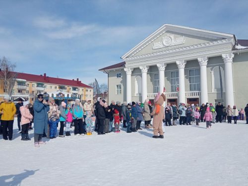 Бавлинцы проводили зиму массовыми гуляниями